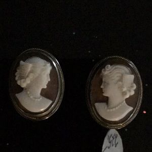 Cameo earrings .925